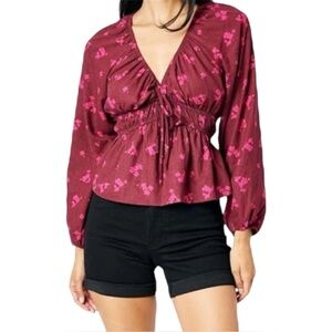 Universal Thread floral girly Puff Long Sleeve Tie-Front V-neck Peplum Blouse